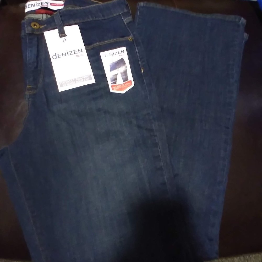 Denizen from Levi's Women's Jeans *BRAND NEW TAGS ATTACHED* sz.14